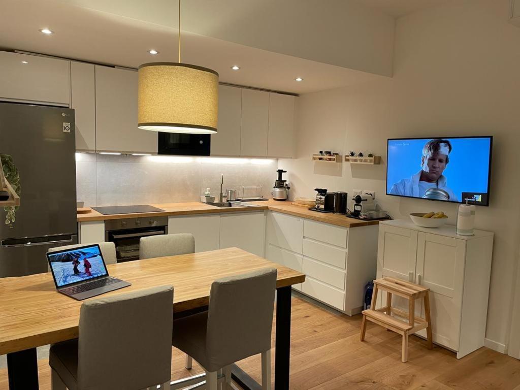 Modena Est Apartment Luaran gambar