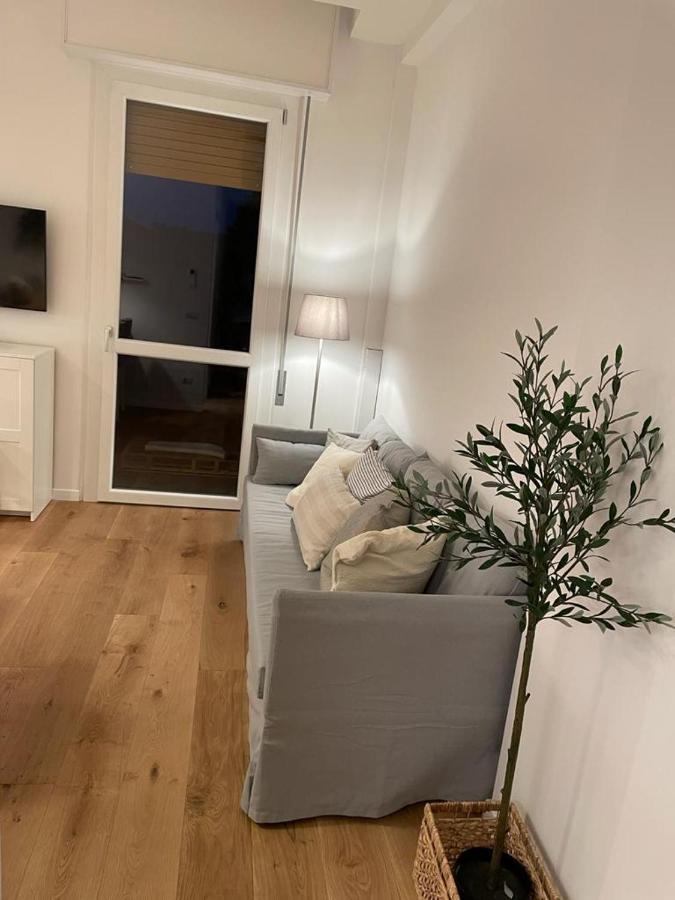 Modena Est Apartment Luaran gambar